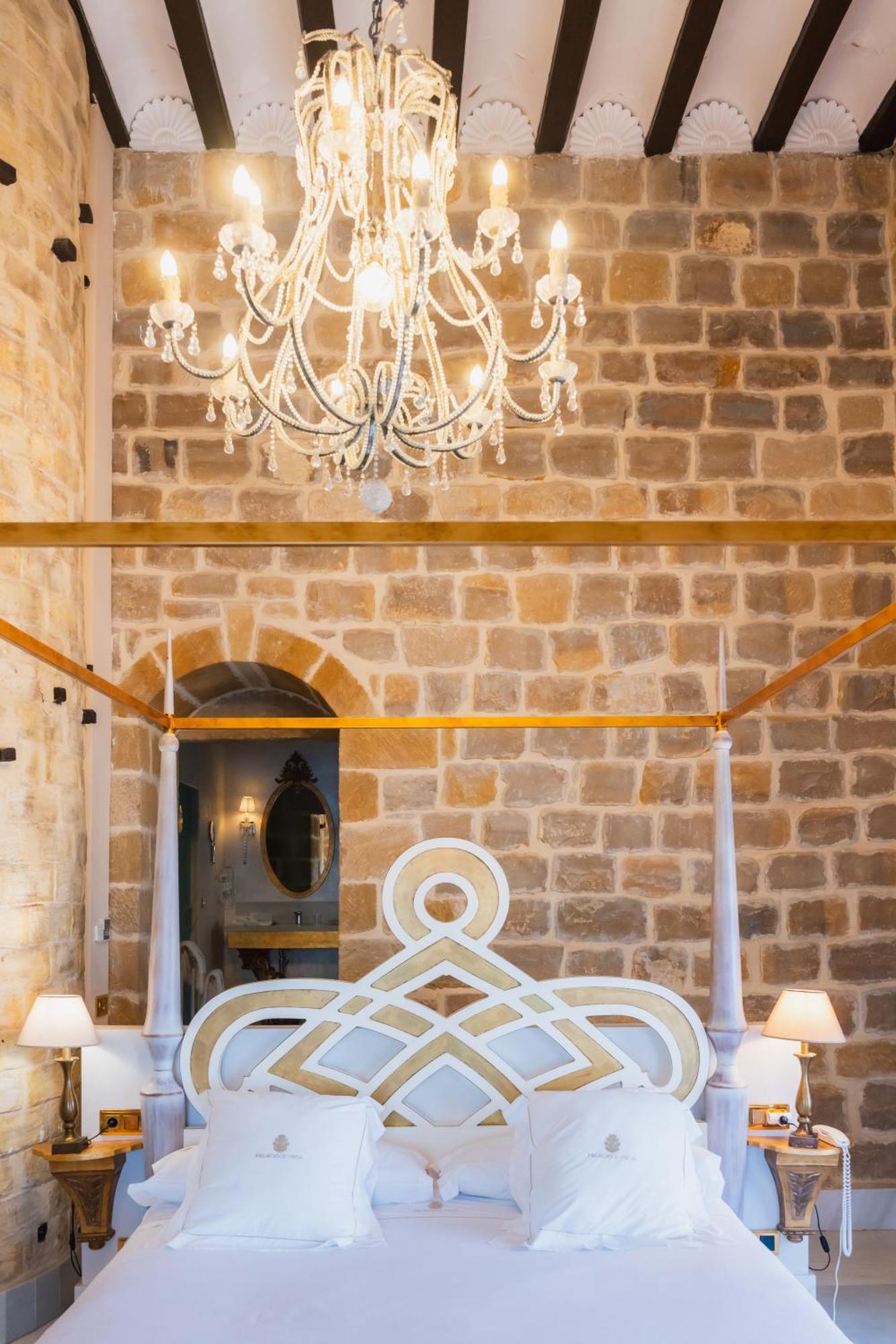 Hotel Palacio De Ubeda 5 G.L Экстерьер фото The bimah