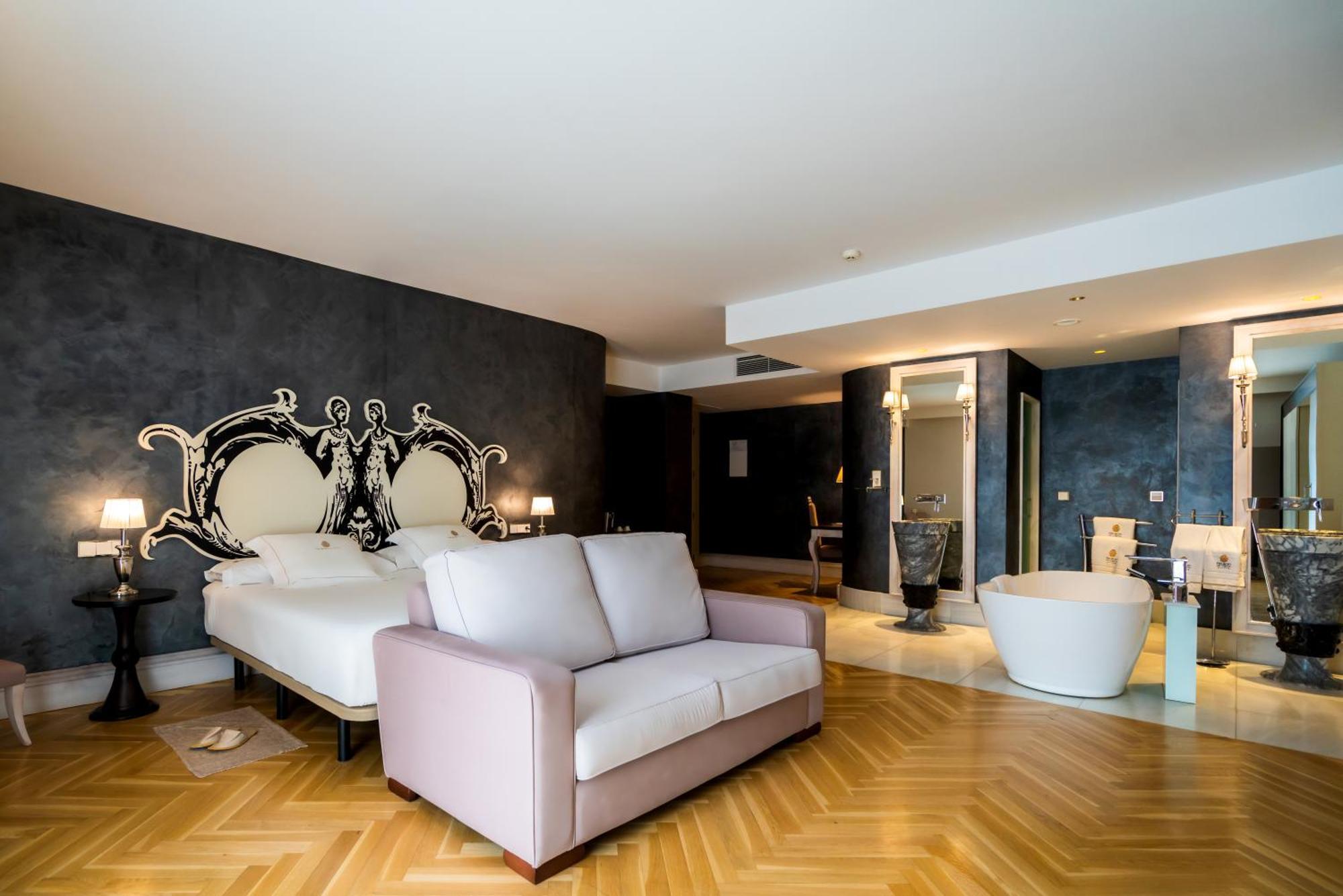 Hotel Palacio De Ubeda 5 G.L Экстерьер фото Suite